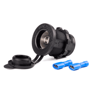 Ugradbena auto utičnica sa stopicama AMIO